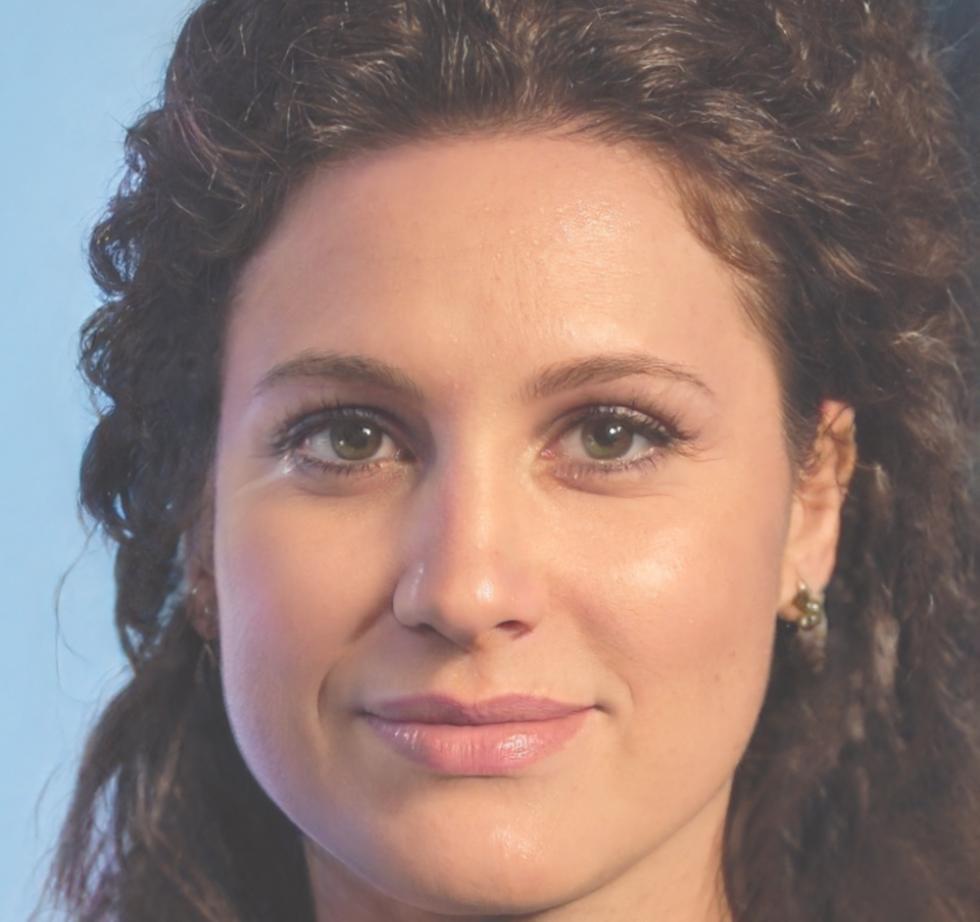 Porträt von Sina Bergmann, Dozentin für Finanzierungsstrategien